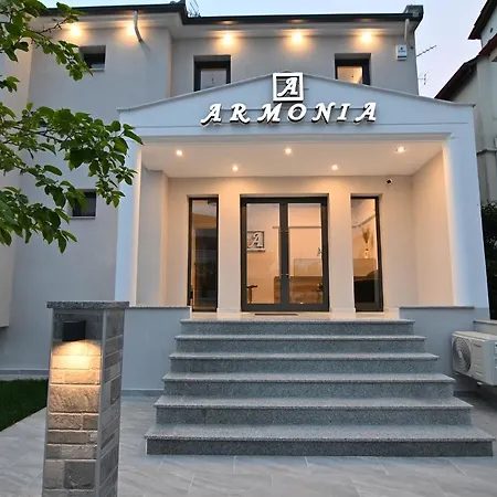 Armonia Luxury شقة