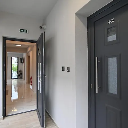 Armonia Luxury شقة *