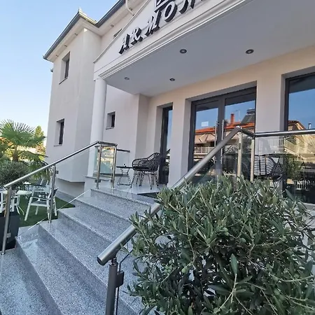 Armonia Luxury Apartment *