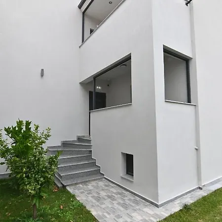 Apartment Armonia Luxury Nea Vrasna